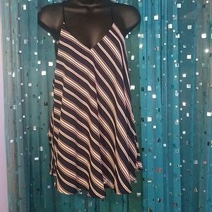 Sleeveless flared top